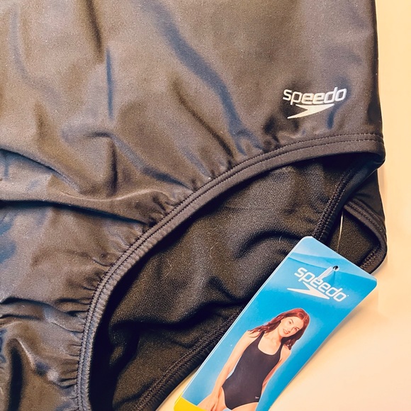 Women’s NWT Speedo One Piece Swimsuit - Picture 3 of 3